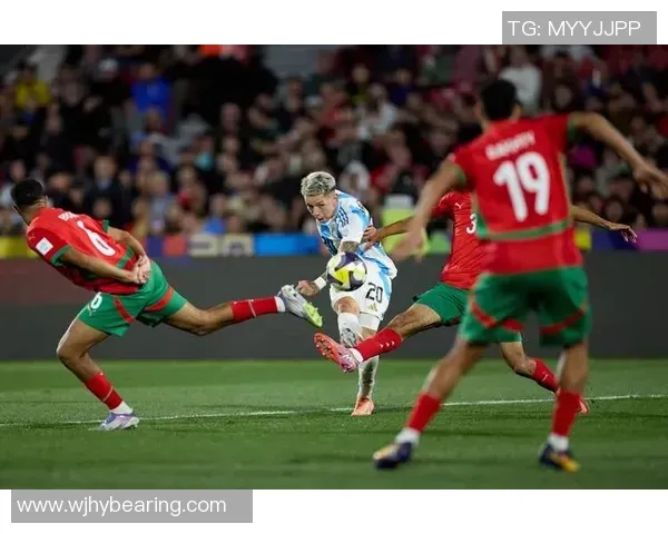 全明星：迪亚洛满分扣篮 原帅晋级三分决赛陈国豪18+14管子煜MVP CBA星锐二年级不敌大学生联队杨溢20+5于米提斩获MVP CBA星锐一年级击败清华大学