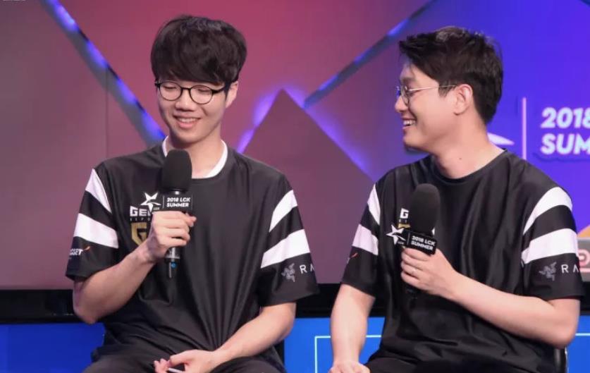 右路传中成 右路传中成