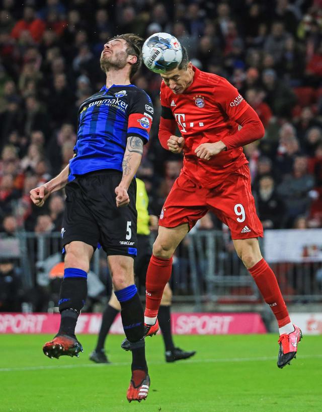 对着不同水 对着不同水